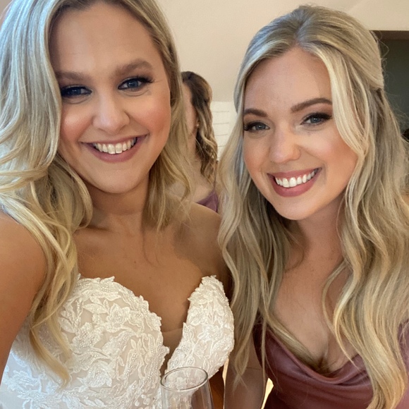 Meet your Posher, Ashley - Picture 1 of 1